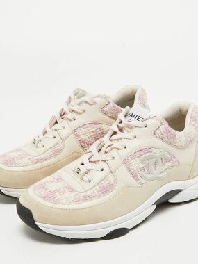 CHANEL Cream and Pink Tweed CC Logo Sneakers